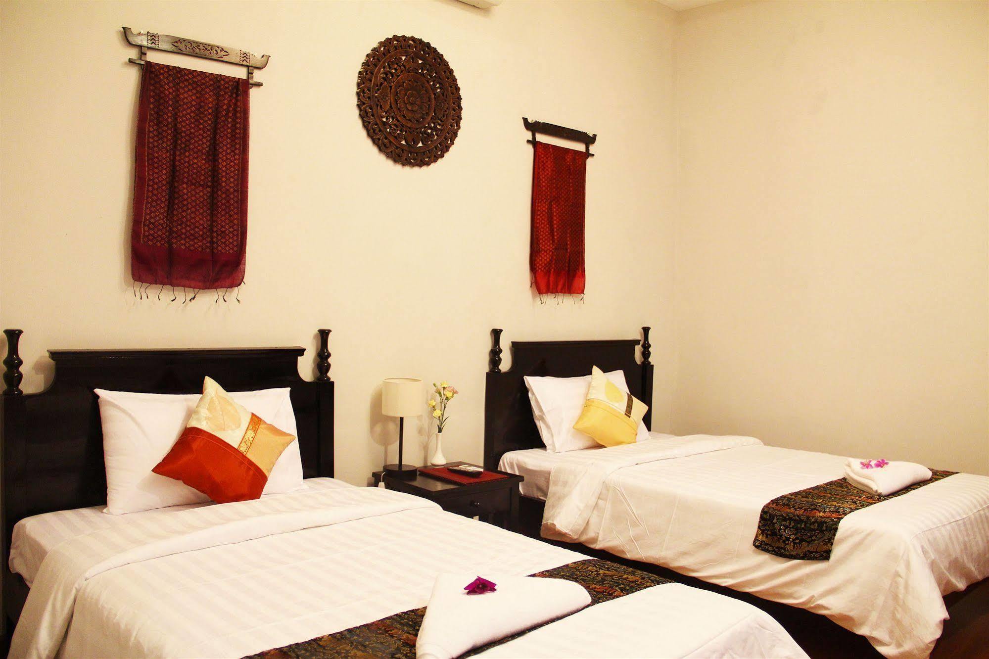 Cozy Boutique Hotel Phnom Penh Exterior photo