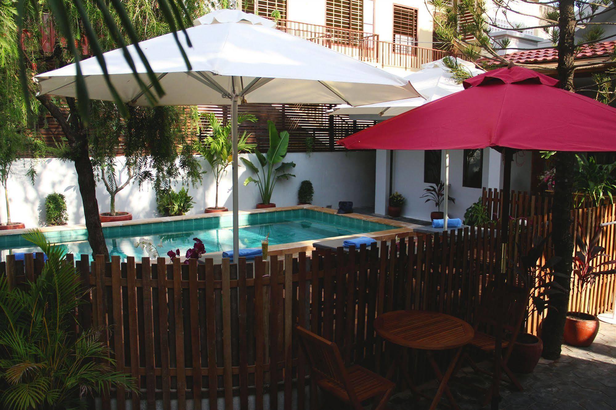 Cozy Boutique Hotel Phnom Penh Exterior photo