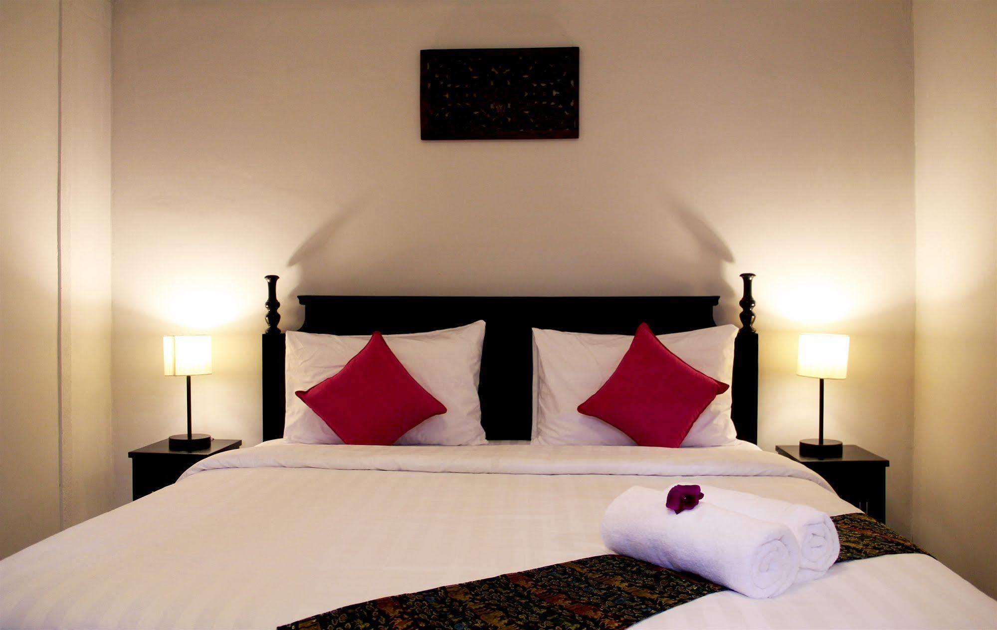 Cozy Boutique Hotel Phnom Penh Exterior photo